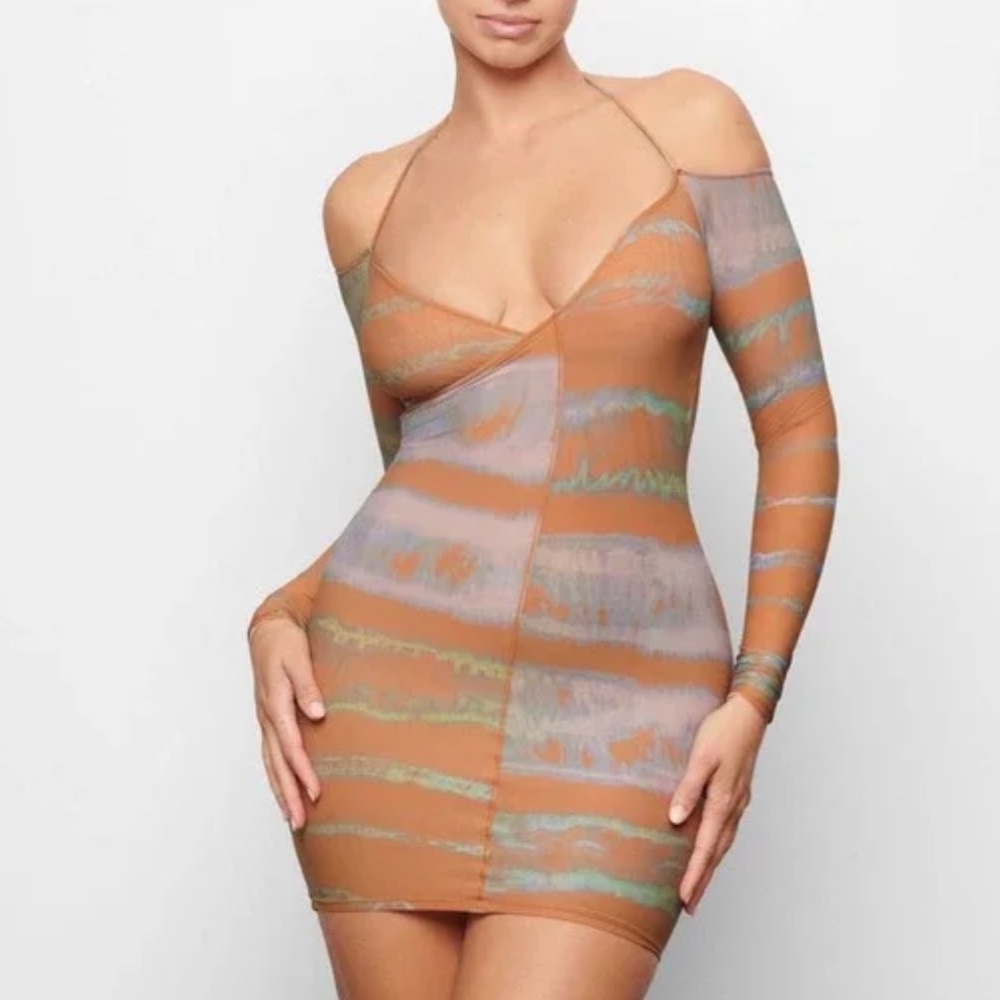 SKIMS Jelly Sheer Off The Shoulder Dress in Tie Dye Size Small S